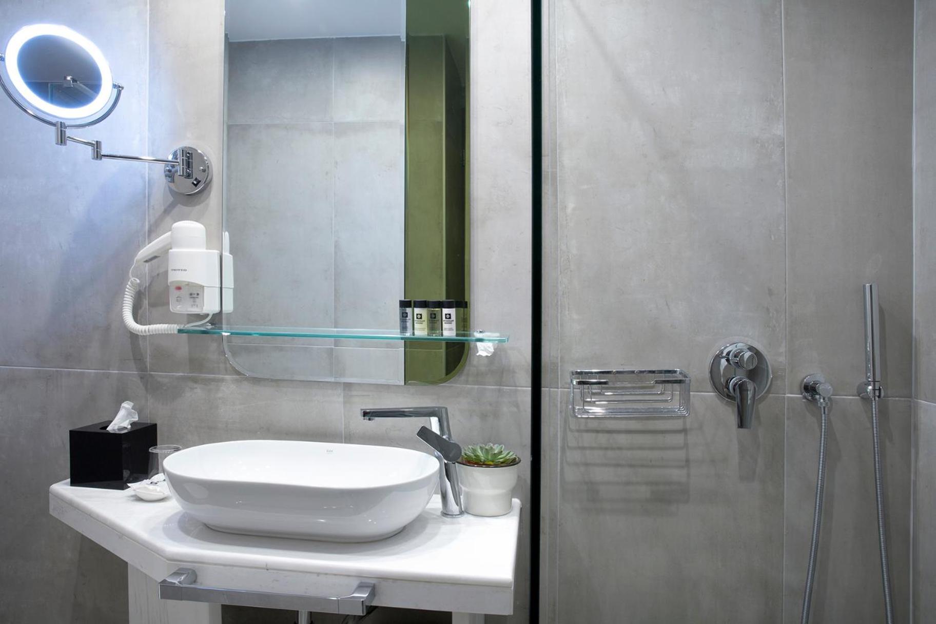 Wyndham Athens Residence Bagian luar foto